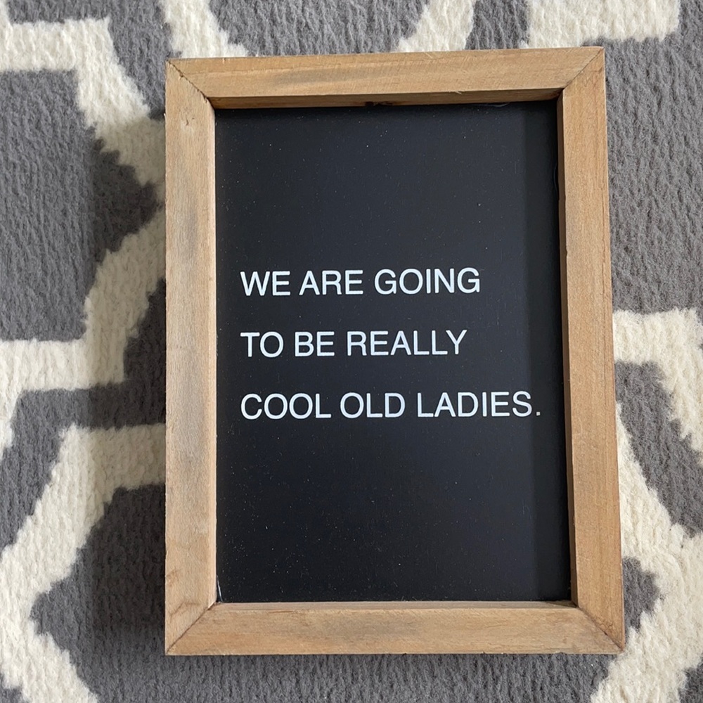 Table or wall art NWT